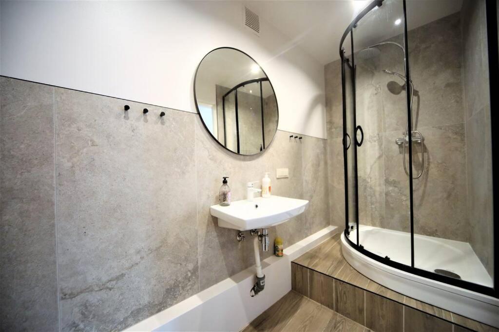 Two Bedroom / Old Town With Private Terrace 里加 外观 照片